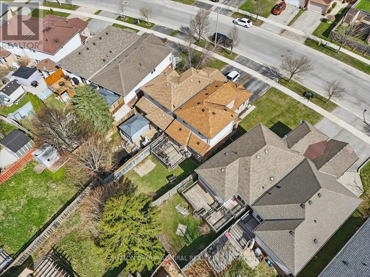 95 Athabaska Road, Barrie, ON -