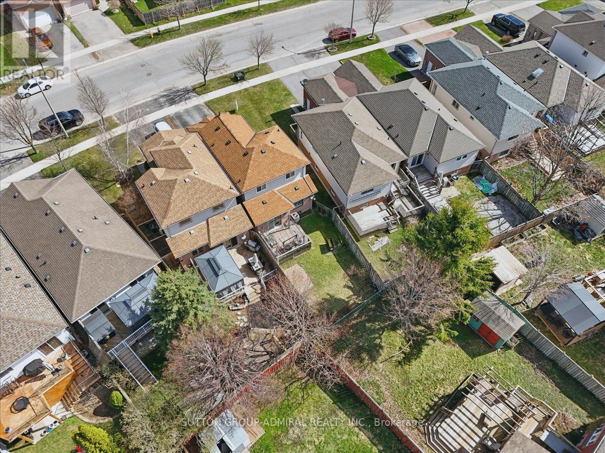 95 Athabaska Road, Barrie, ON -