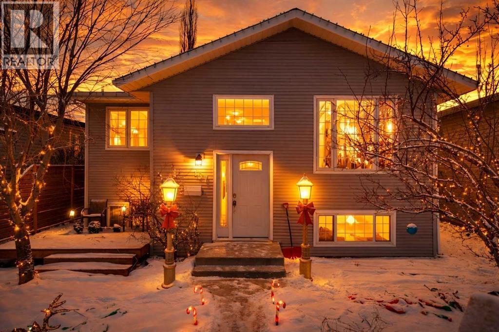 157 Kidd Close, Red Deer, AB -