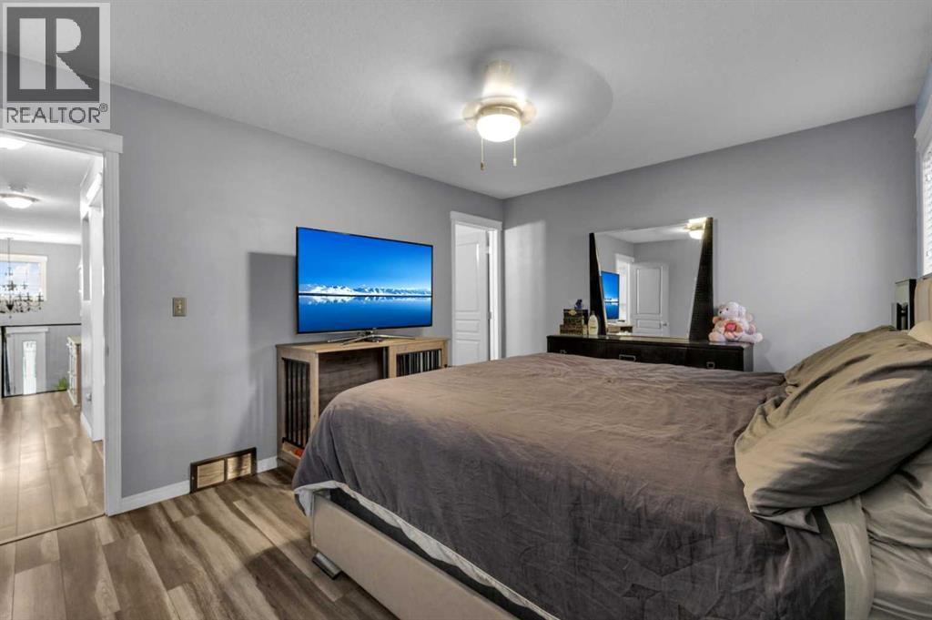 157 Kidd Close, Red Deer, AB - Indoor Photo Showing Bedroom