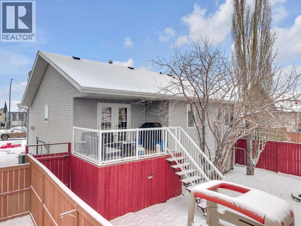 157 Kidd Close, Red Deer, AB - Outdoor With Deck Patio Veranda
