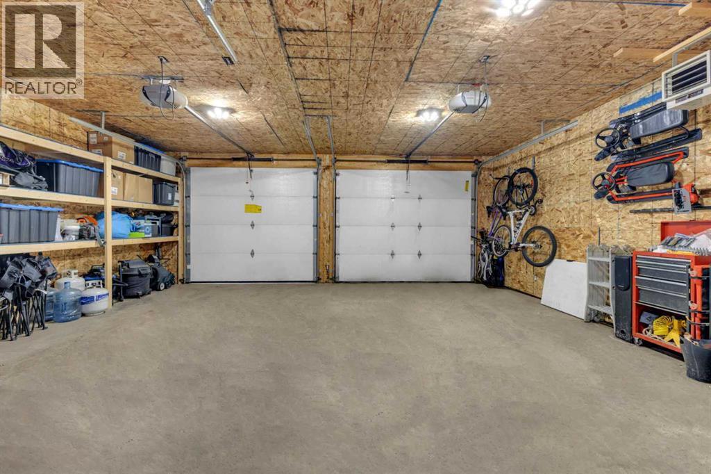 157 Kidd Close, Red Deer, AB - Indoor Photo Showing Garage