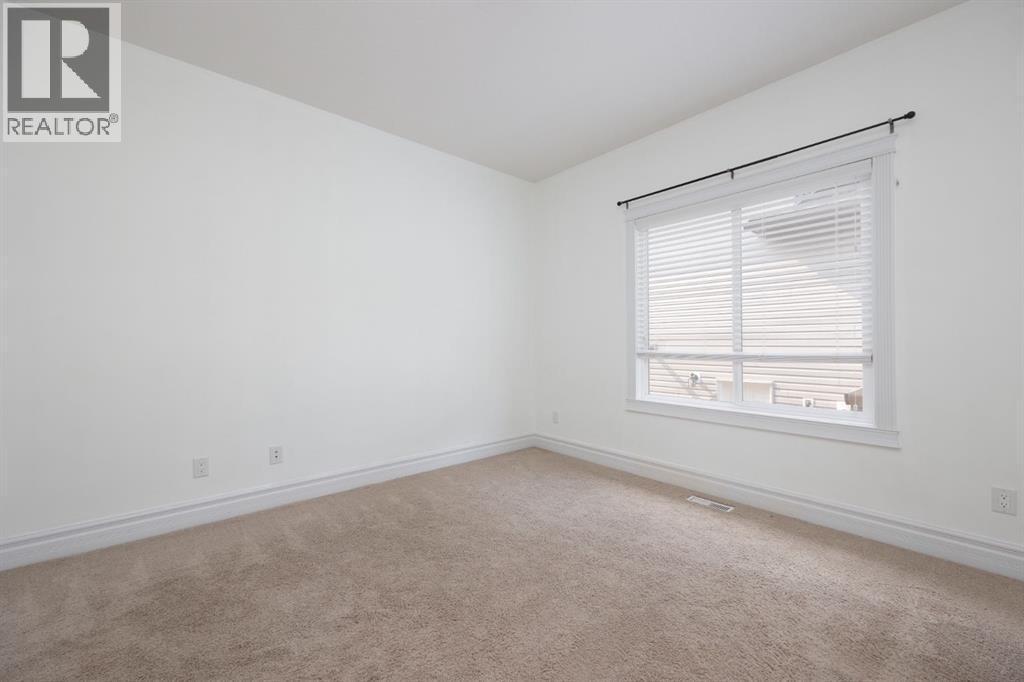 353 Walnut Crescent, Fort Mcmurray, AB - Indoor Photo Showing Other Room