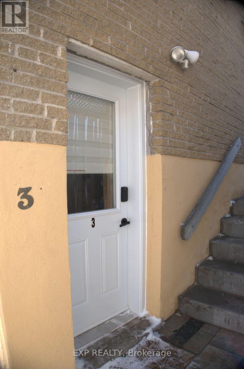 1515 Dufferin Street, Whitby, ON - Photo Showing Other Room