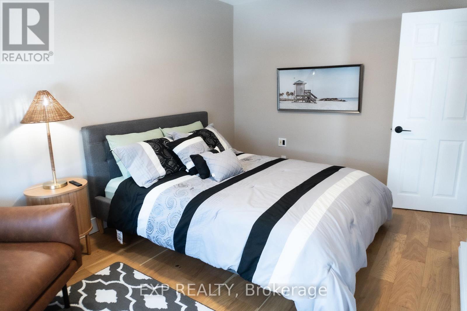 1515 Dufferin Street, Whitby, ON - Indoor Photo Showing Bedroom