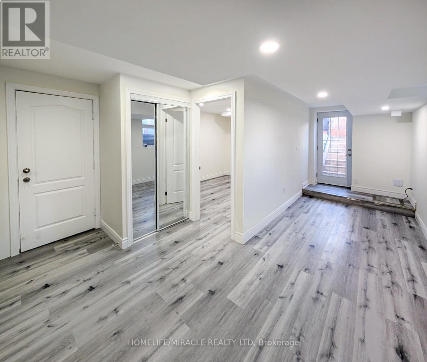 37 Calm Waters Crescent, Brampton, ON - Indoor Photo Showing Other Room