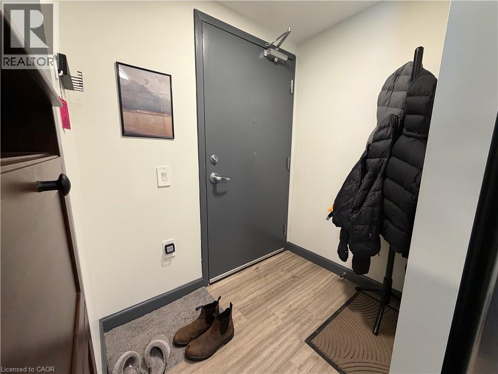 239 Albert Street Unit# 1903, Waterloo, ON - Indoor Photo Showing Other Room