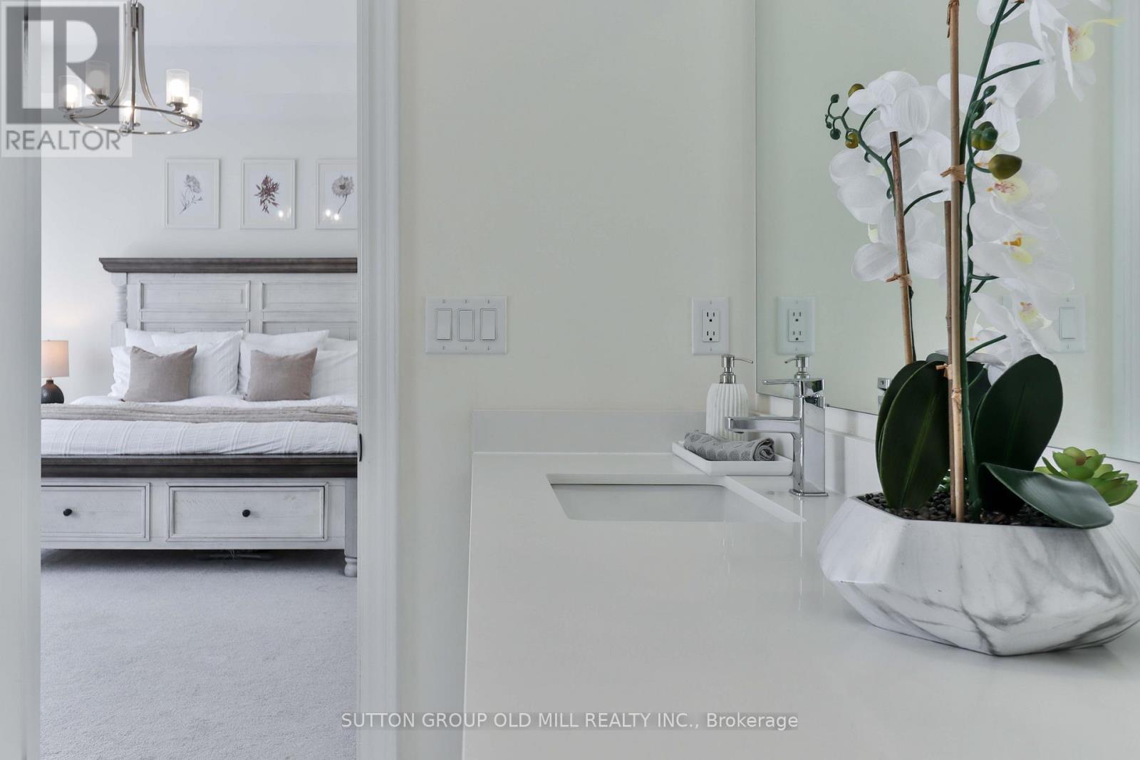 17 Bellefond Street, Vaughan, ON - Indoor Photo Showing Bedroom