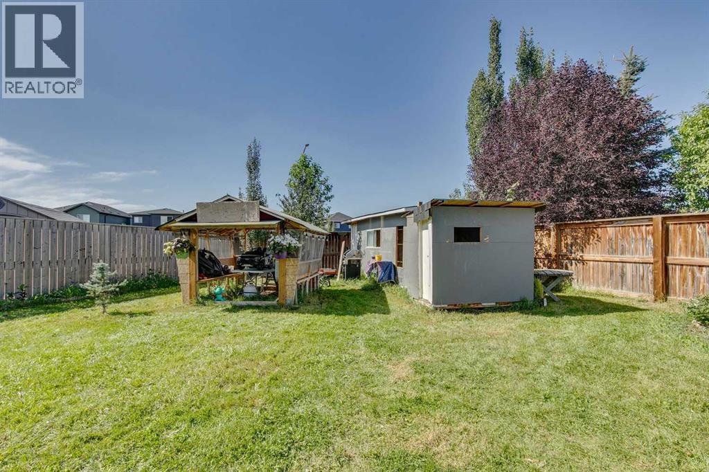 Summer Time Backyard - 43 Sunrise Crescent Ne, High River, AB - Outdoor