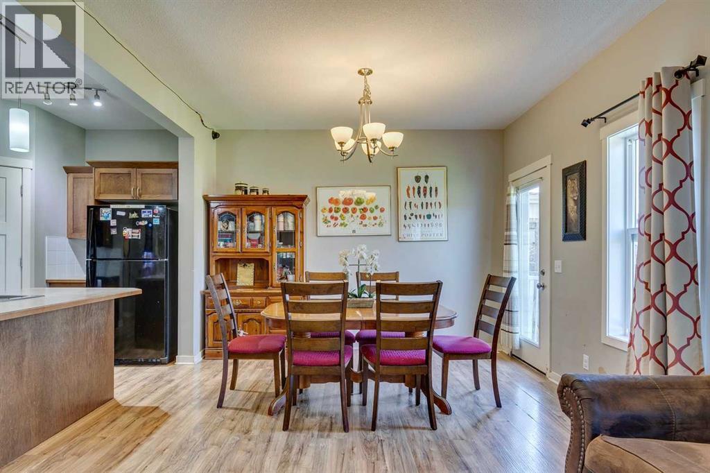 43 Sunrise Crescent Ne, High River, AB - Indoor Photo Showing Dining Room