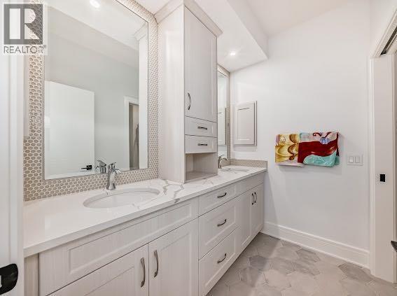 60 Junegrass Terrace, Rural Rocky View County, AB - Indoor Photo Showing Bathroom