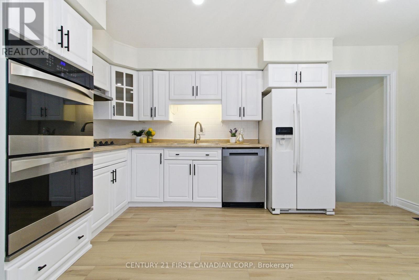 59 Cliftonvale Avenue, London South (South E), ON - Indoor Photo Showing Kitchen