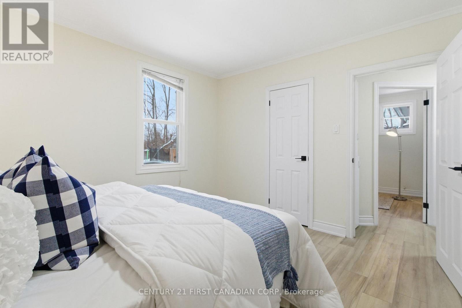 59 Cliftonvale Avenue, London South (South E), ON - Indoor Photo Showing Bedroom