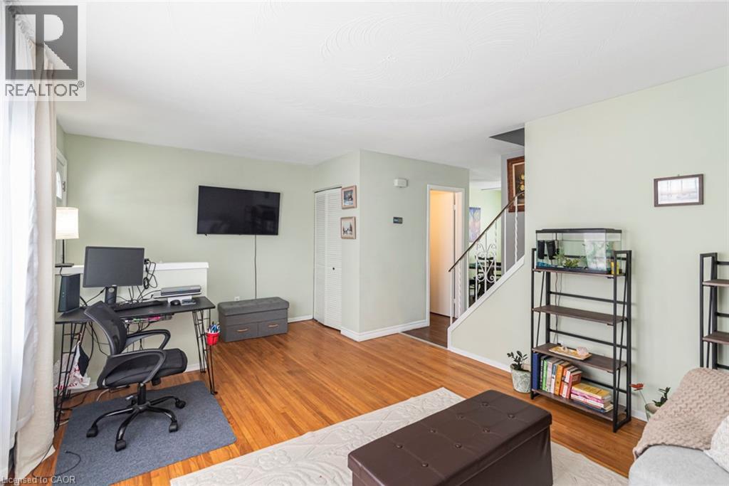 Office featuring light wood-style flooring - 48 Riverdale Drive Unit# 2, Hamilton, ON - Indoor Photo Showing Office