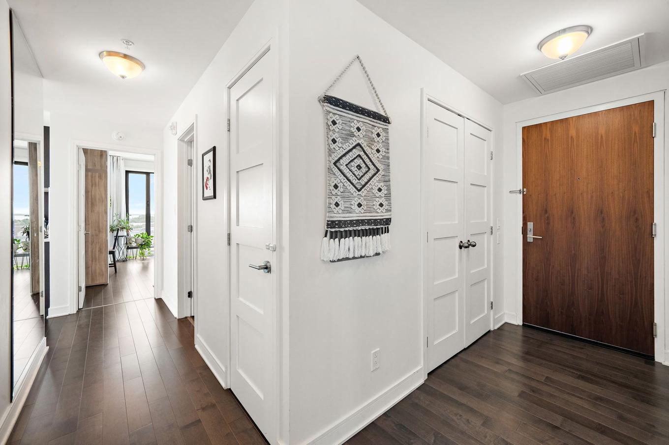 Frontage - 803-299 Rue De La Rotonde, Montréal (Verdun/Île-Des-Soeurs), QC - Indoor Photo Showing Other Room