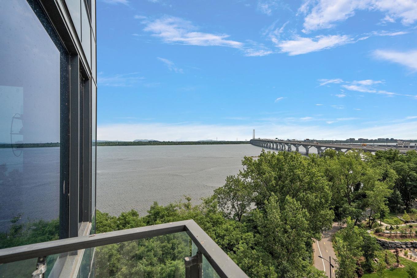 Balcony - 803-299 Rue De La Rotonde, Montréal (Verdun/Île-Des-Soeurs), QC - Outdoor With Body Of Water With View