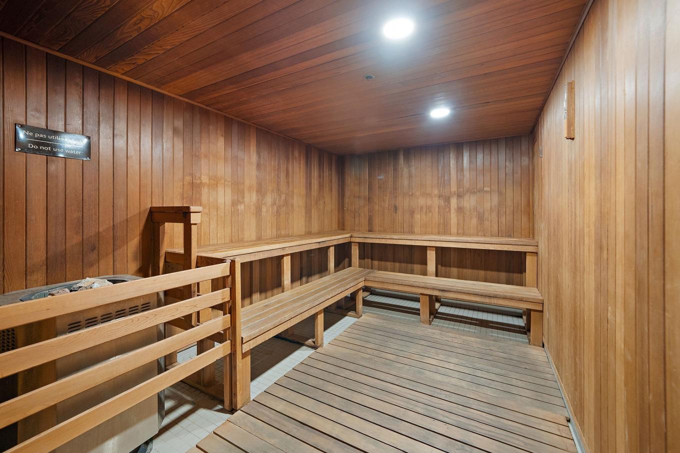 Sauna - 803-299 Rue De La Rotonde, Montréal (Verdun/Île-Des-Soeurs), QC - Indoor Photo Showing Other Room