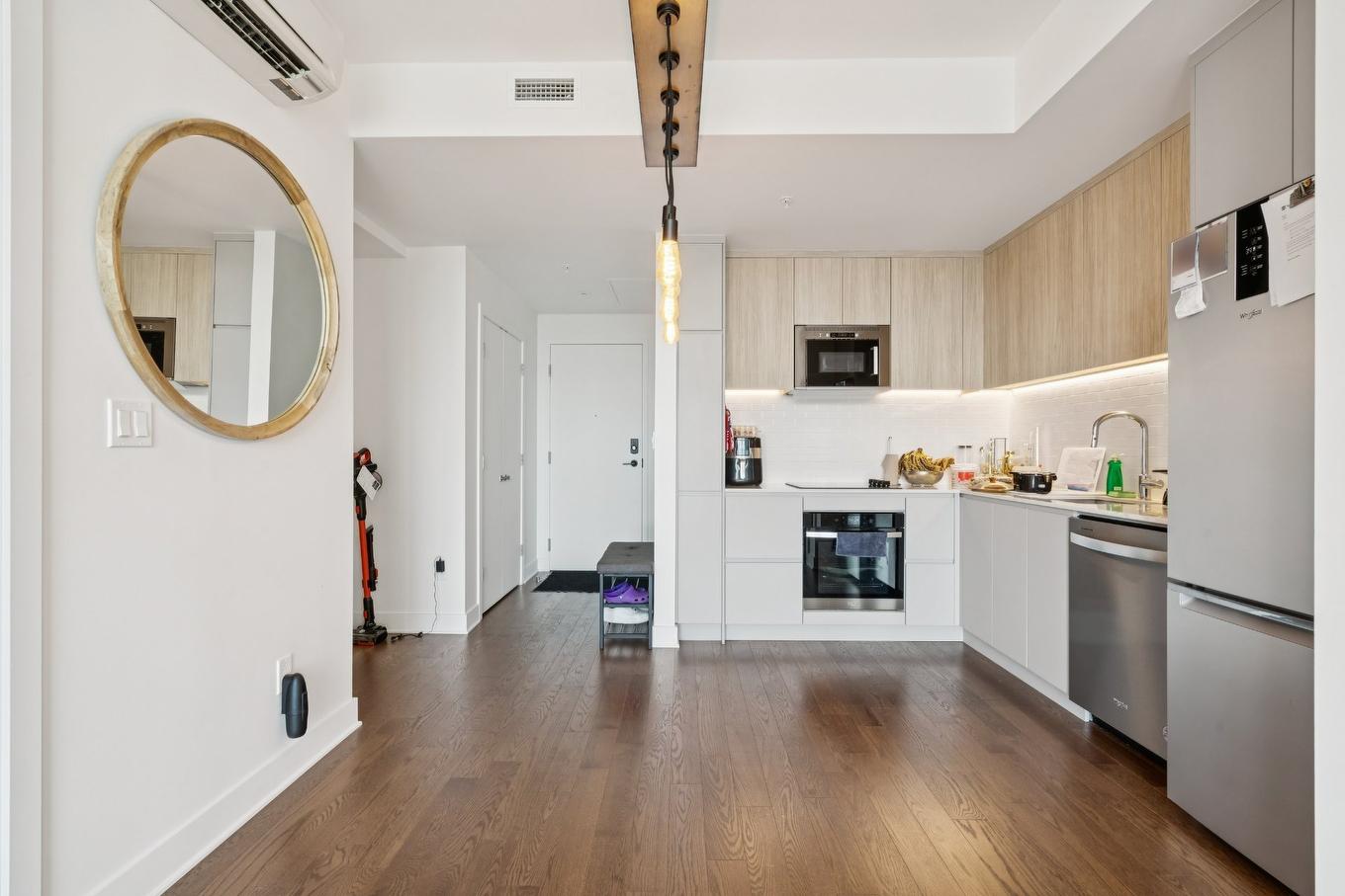 Salle à manger - 700-200 Rue Marie-Charles-Le Moyne, Longueuil (Le Vieux-Longueuil), QC - Indoor Photo Showing Kitchen