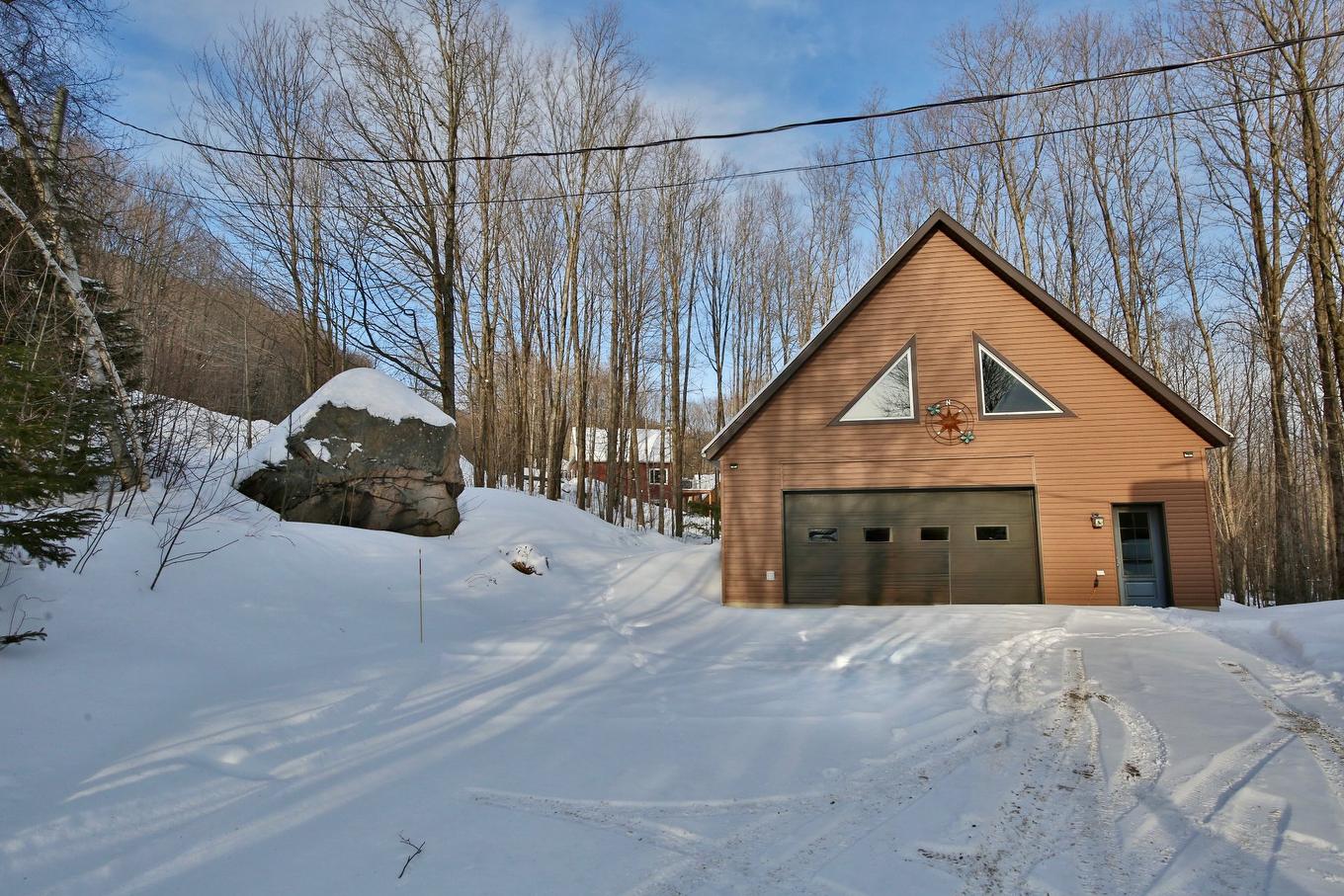 Garage - 34 Rue Desaulniers, Shefford, QC - Outdoor