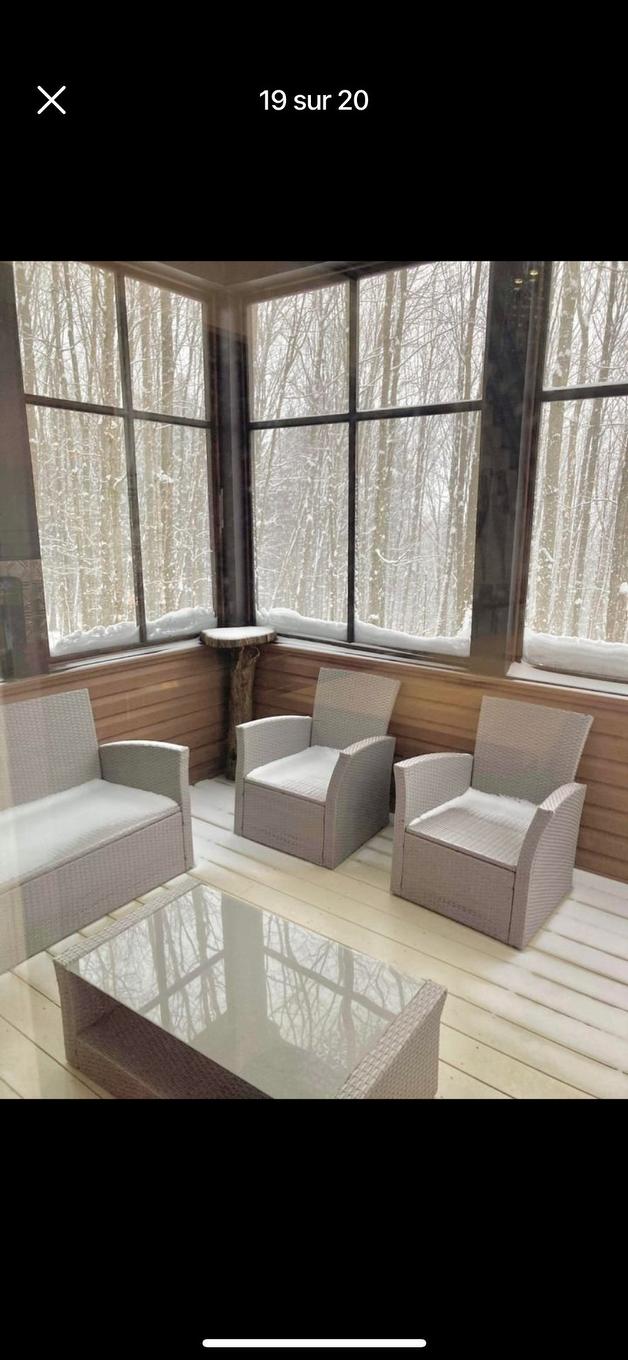 Véranda - 34 Rue Desaulniers, Shefford, QC -