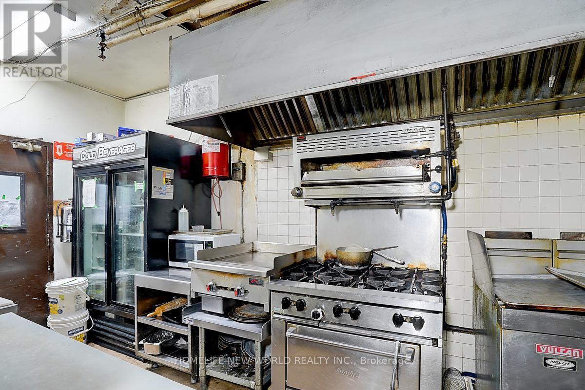 962 Kingston Road, Toronto, ON