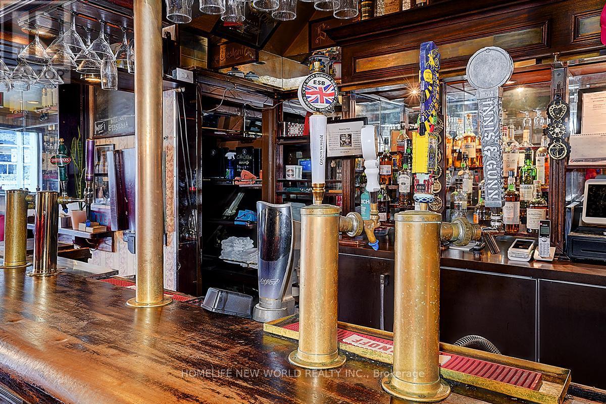 962 Kingston Road, Toronto, ON