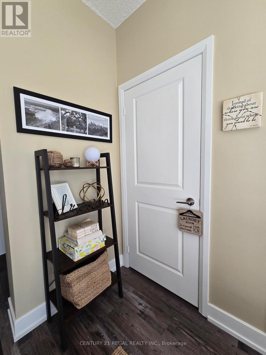 229 - 2 Eva Road, Toronto, ON - Indoor Photo Showing Other Room