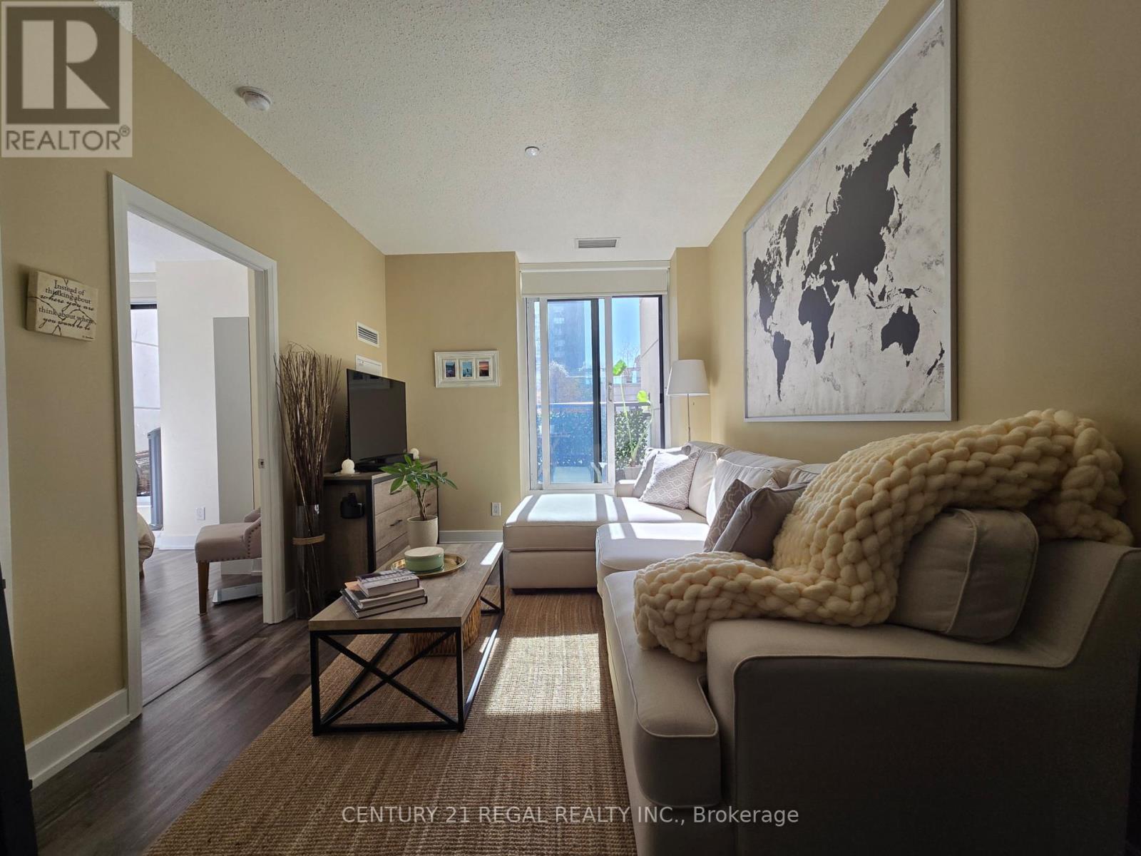229 - 2 Eva Road, Toronto, ON - Indoor Photo Showing Living Room