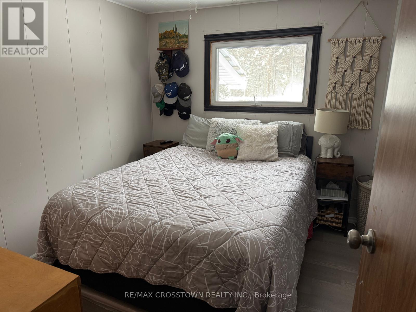 510 South Horn Lake Road, Armour, ON - Indoor Photo Showing Bedroom