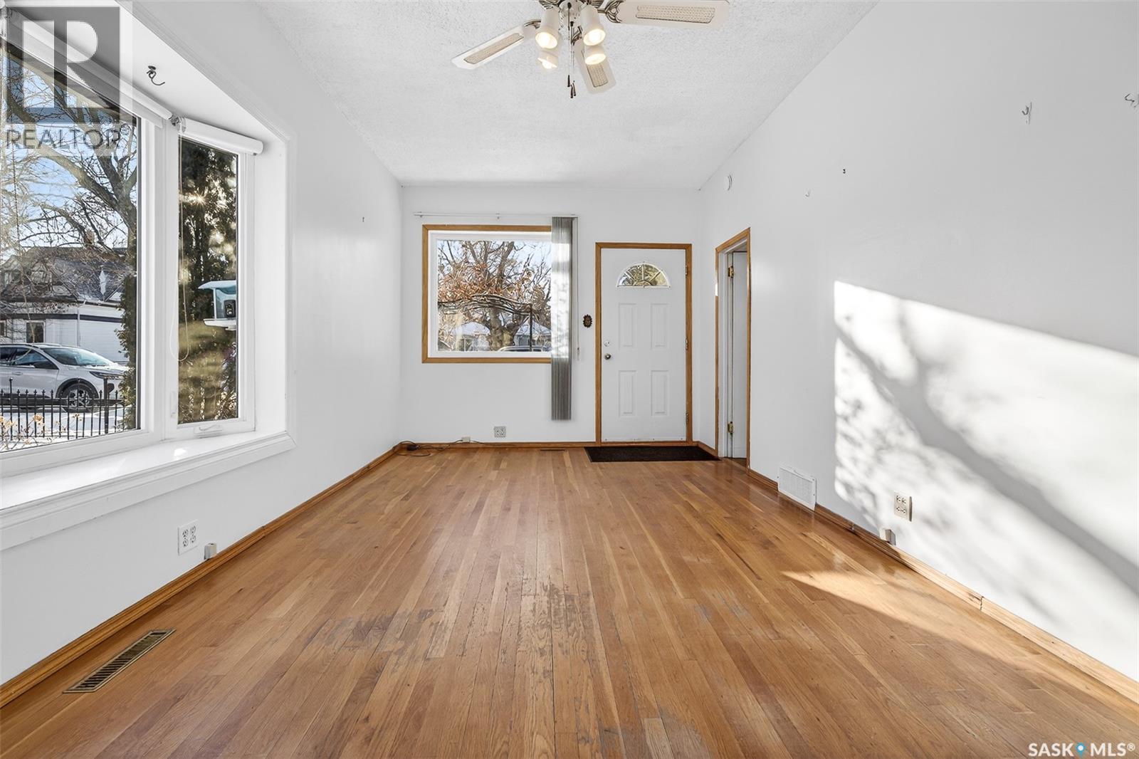 222 Lillooet Street W, Moose Jaw, SK - Indoor Photo Showing Other Room