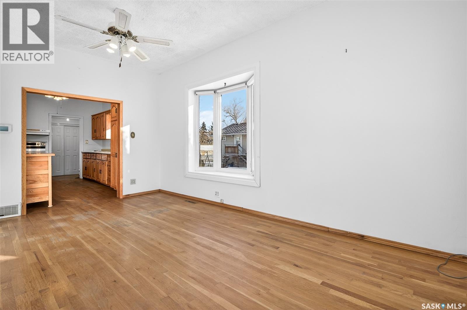 222 Lillooet Street W, Moose Jaw, SK - Indoor Photo Showing Other Room