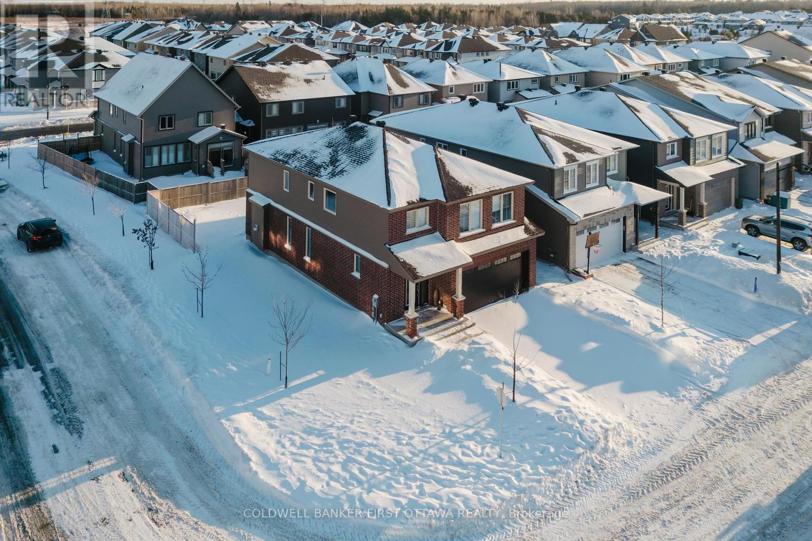 896 Sendero Way, Ottawa, ON - Outdoor