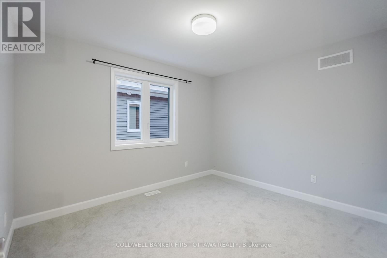 Bedroom 4 - 896 Sendero Way, Ottawa, ON - Indoor Photo Showing Other Room