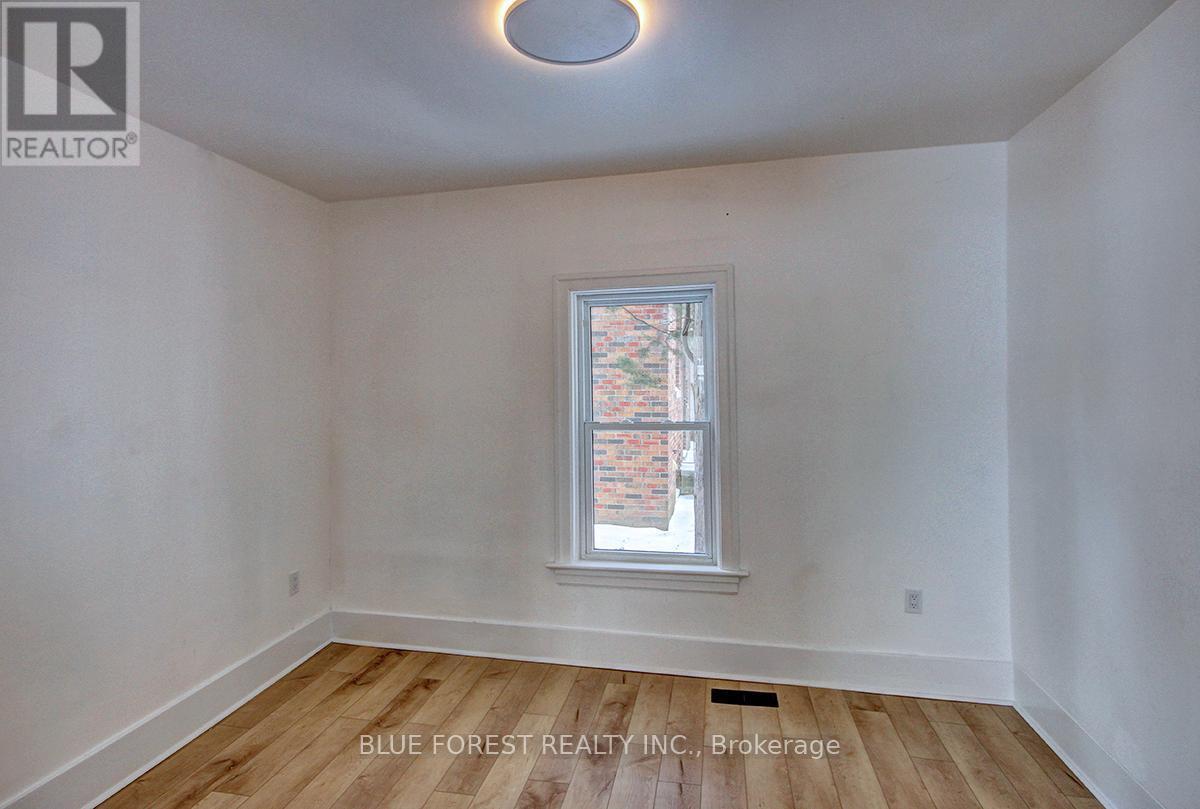 22 Cross Street, Chatham-Kent (Chatham), ON - Indoor Photo Showing Other Room