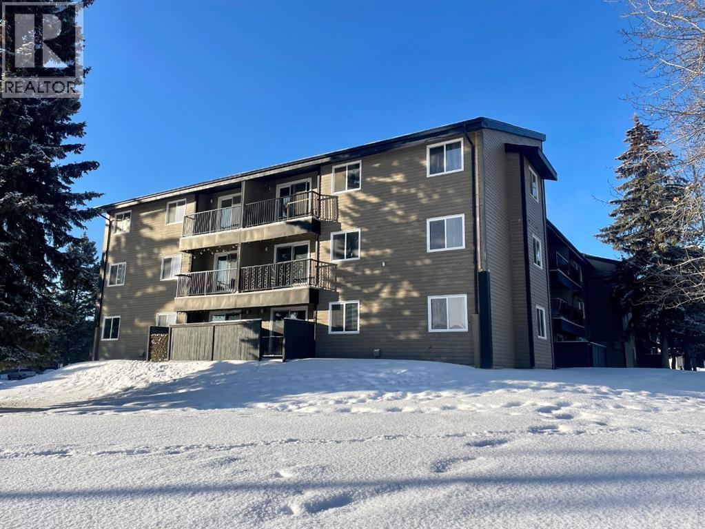 205A, 5611 10 Avenue, Edson, AB - Outdoor With Balcony