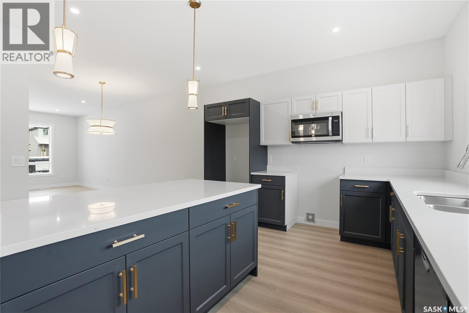 230 Leskiw Lane, Saskatoon, SK - Indoor Photo Showing Kitchen