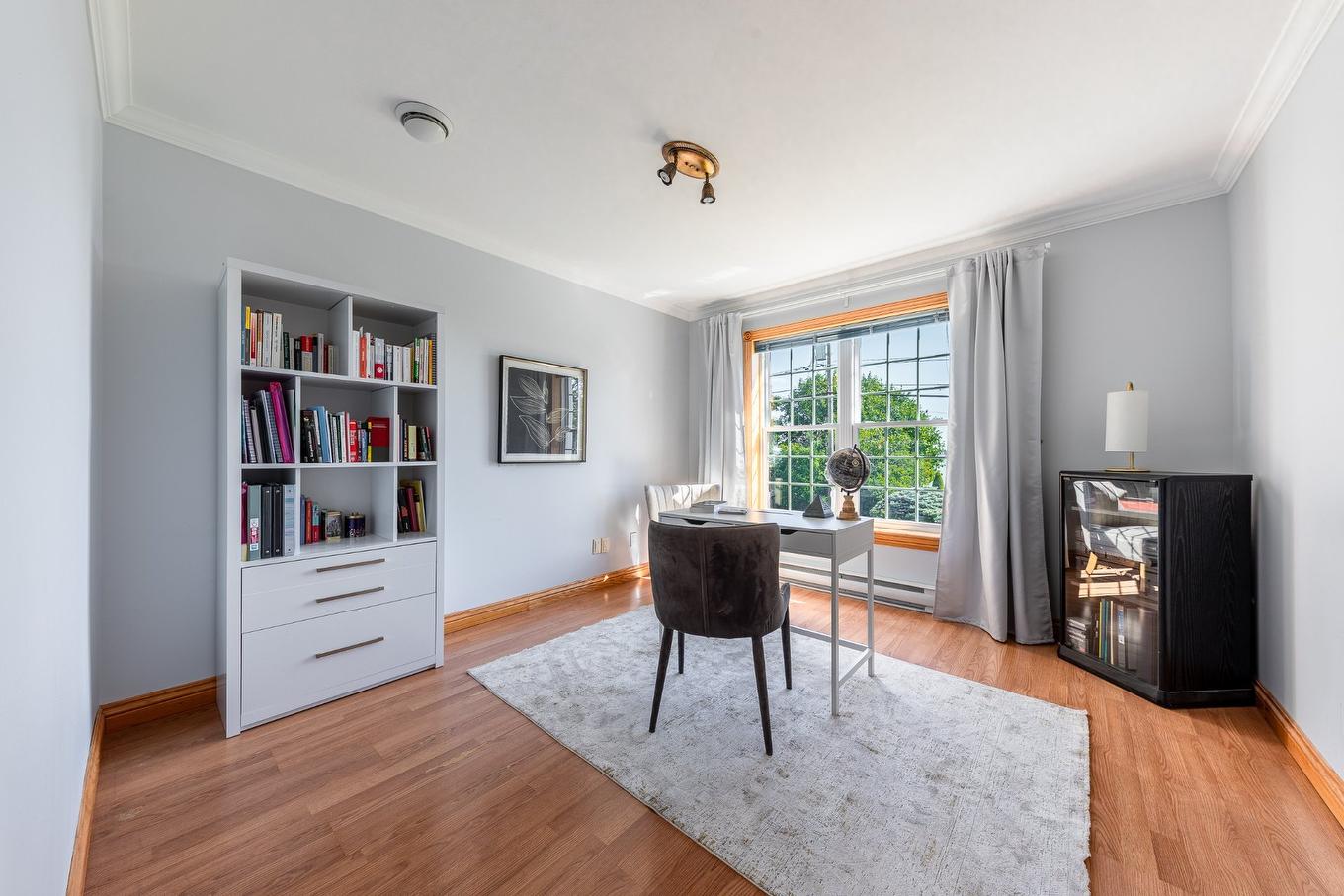 Bureau - 110 Rue Martel, Chambly, QC - Indoor Photo Showing Office