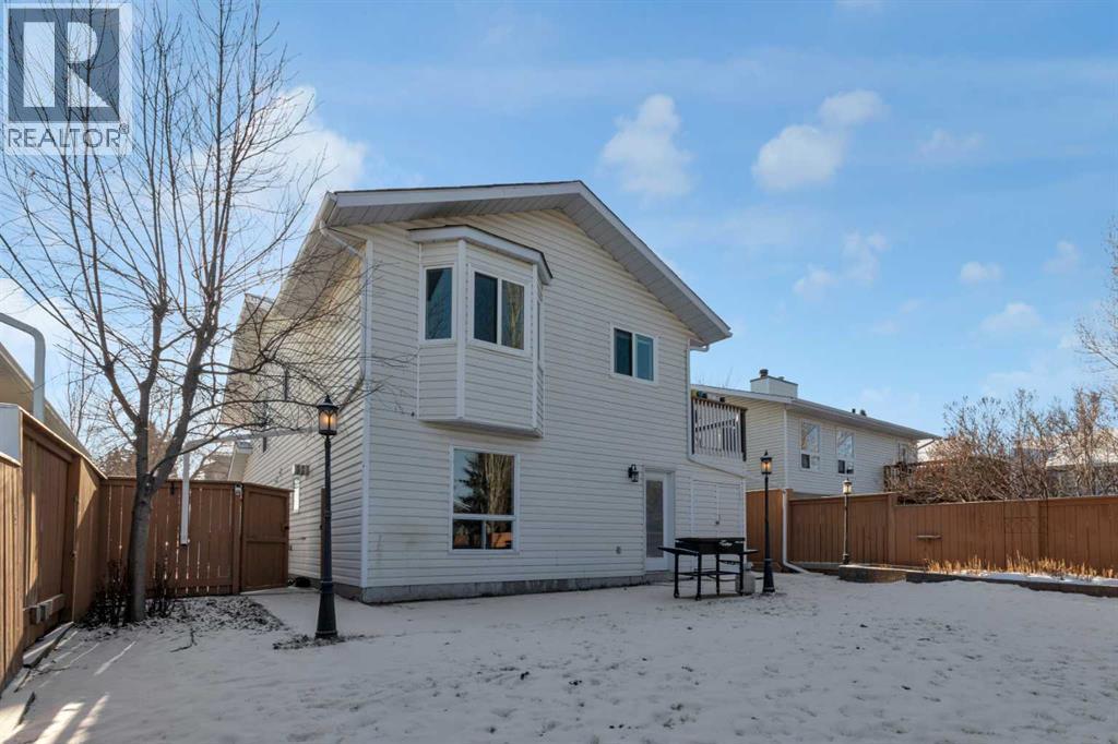 40 Hunters Gate, Okotoks, AB - Outdoor With Exterior