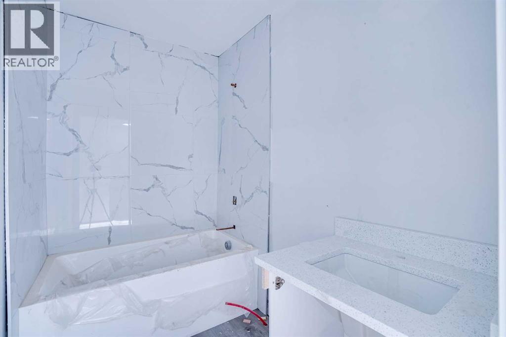 94 Martindale Boulevard Ne, Calgary, AB - Indoor Photo Showing Bathroom