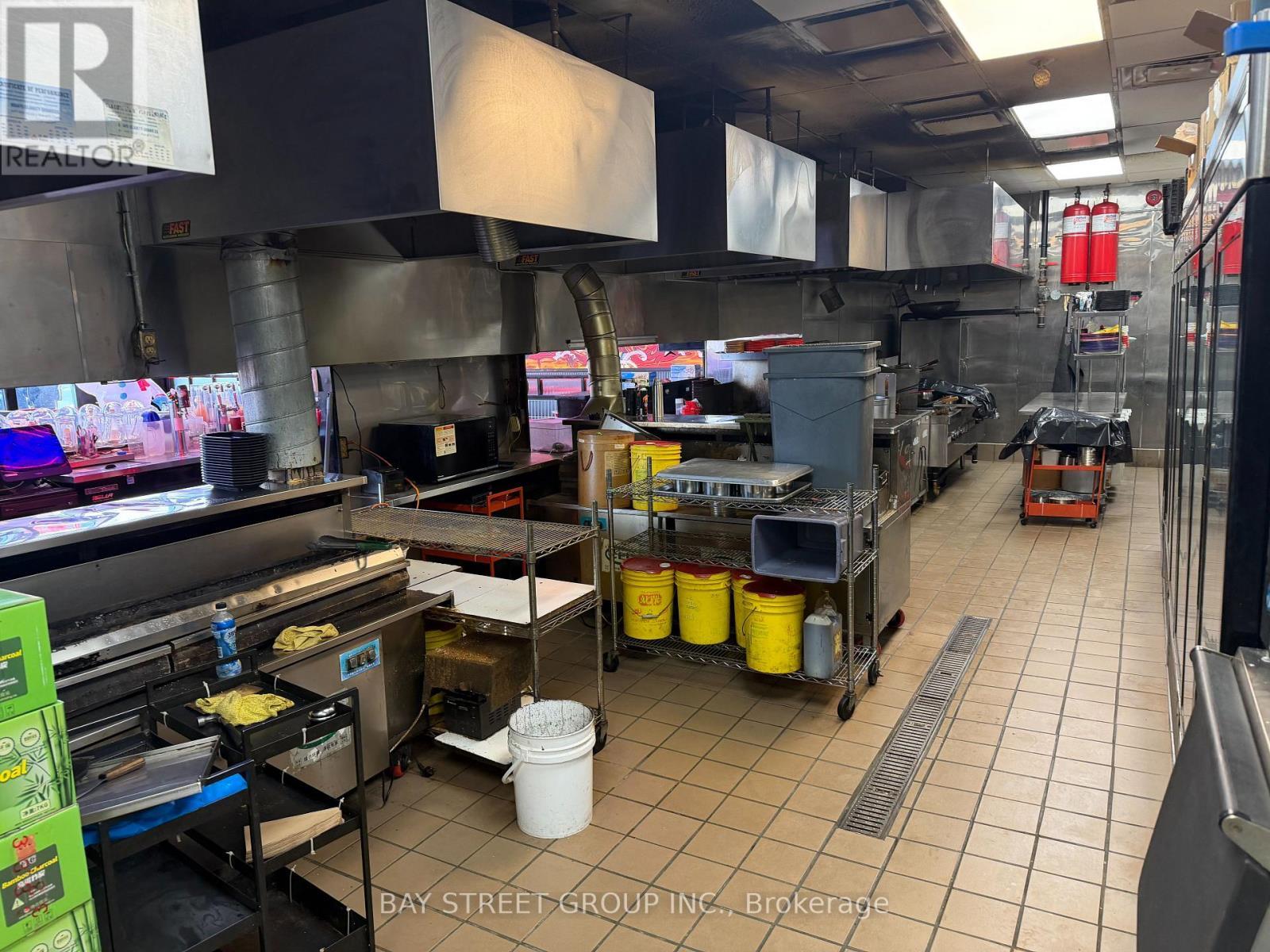 B05-B06 - 3365 Steeles Avenue, Toronto, ON