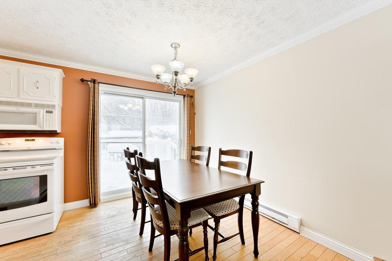 Salle à manger - 5442 Rue Hériot, Sherbrooke (Brompton/Rock Forest/Saint-Élie/Deauville), QC - Indoor Photo Showing Dining Room