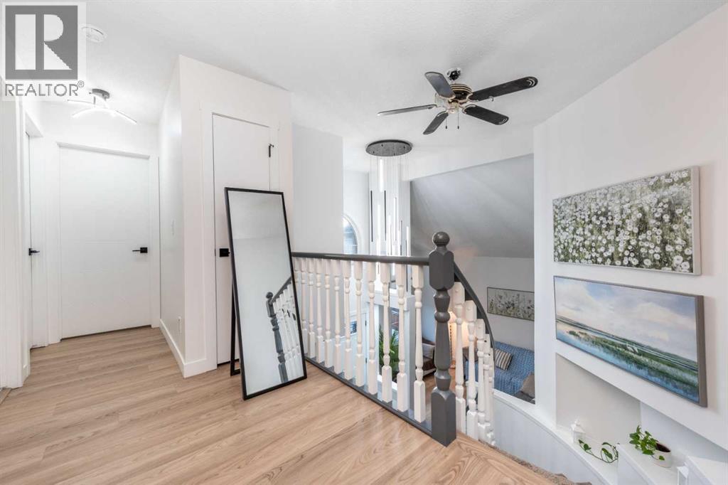 133 Woodbrook Road Sw, Calgary, AB - Indoor Photo Showing Other Room