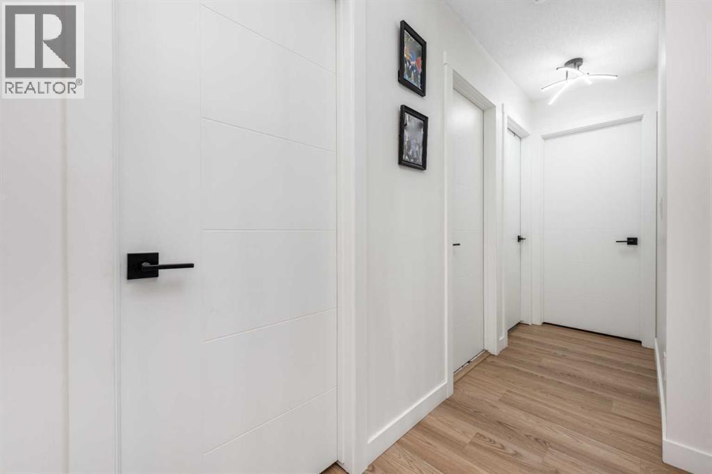 133 Woodbrook Road Sw, Calgary, AB - Indoor Photo Showing Other Room