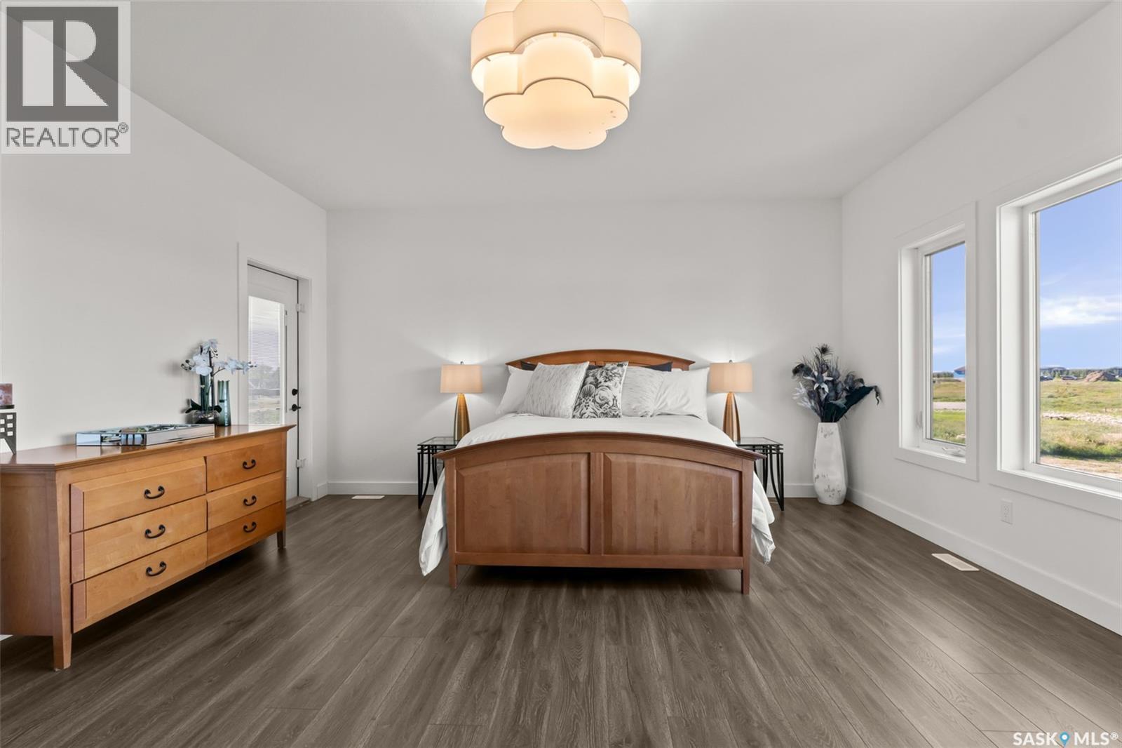 Grandview Trail, Corman Park Rm No. 344, SK - Indoor Photo Showing Bedroom