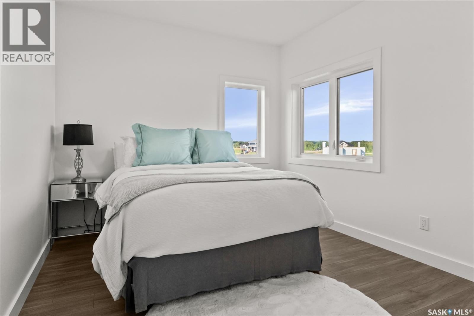 Grandview Trail, Corman Park Rm No. 344, SK - Indoor Photo Showing Bedroom