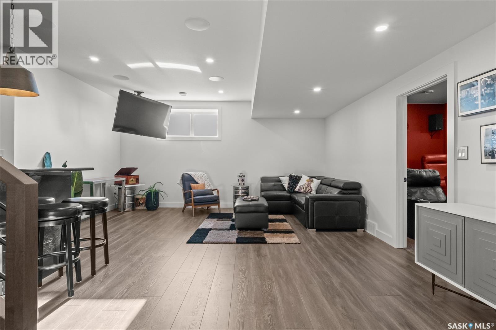 Grandview Trail, Corman Park Rm No. 344, SK - Indoor