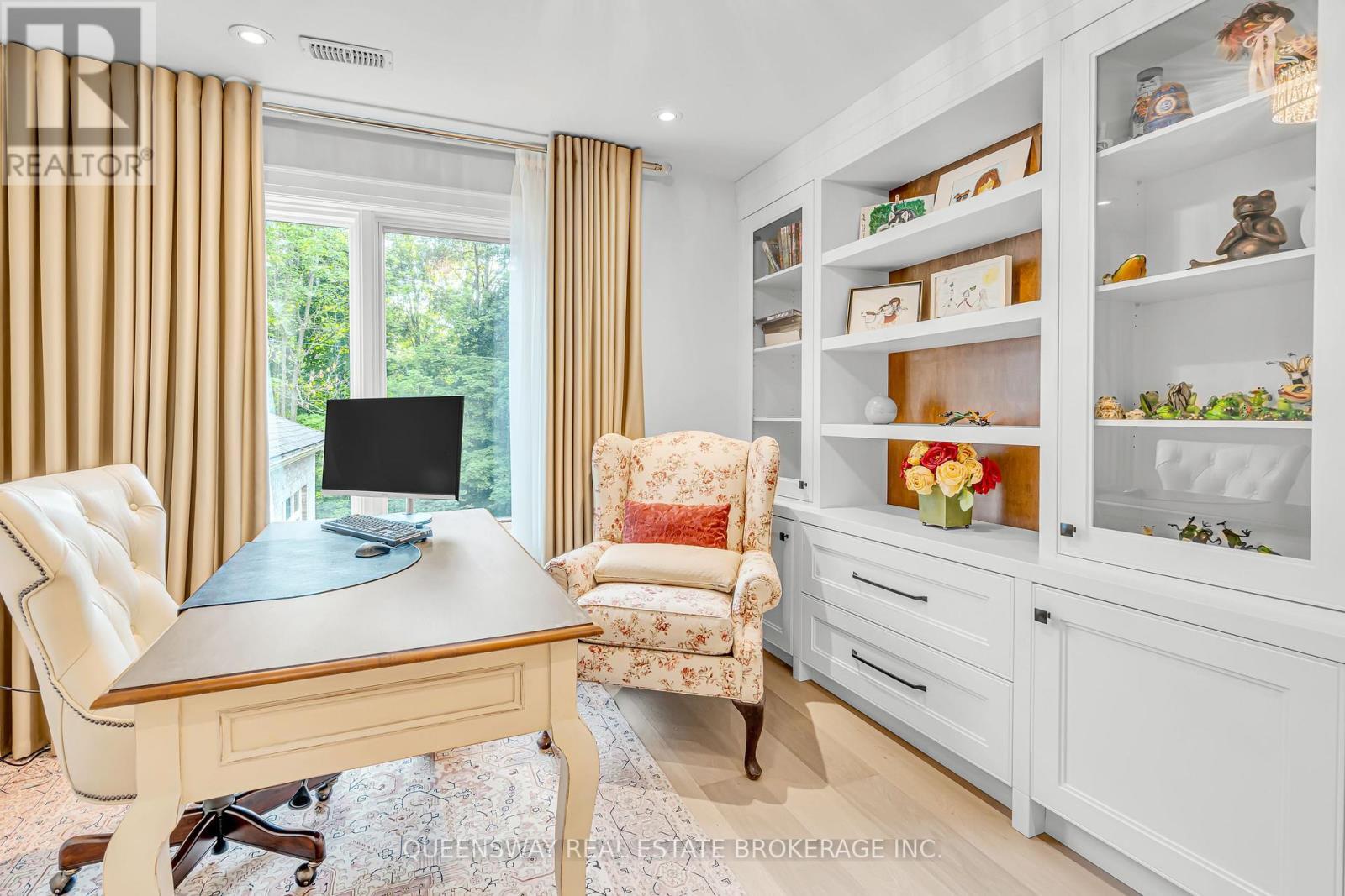 2600 17Th Sideroad, King, ON - Indoor Photo Showing Office