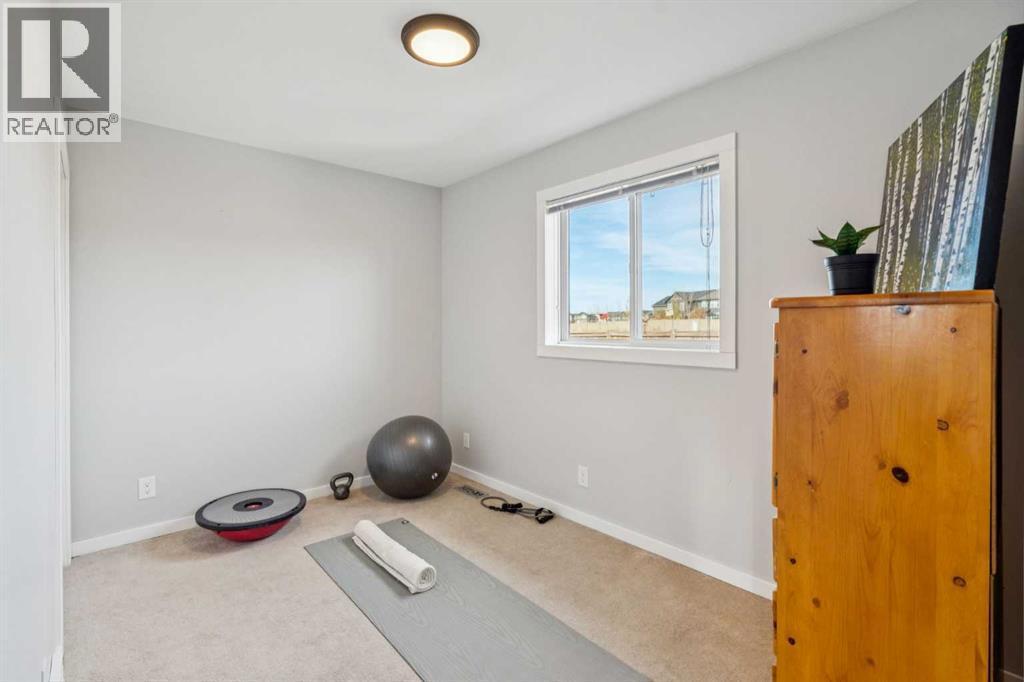 56 West Terrace Road, Cochrane, AB - Indoor