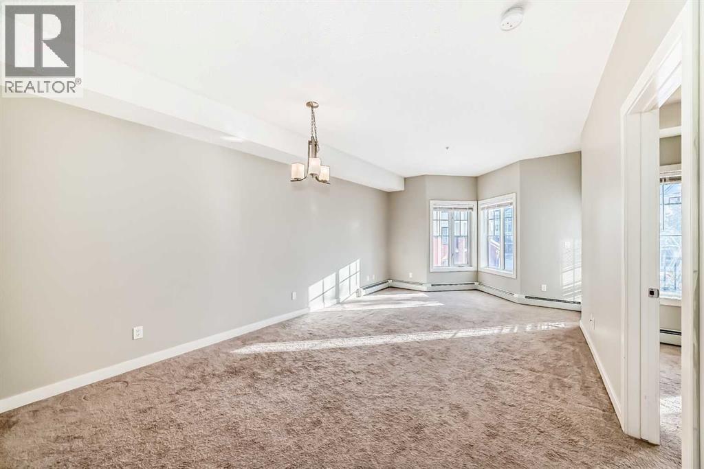 225, 20 Royal Oak Plaza Nw, Calgary, AB - Indoor Photo Showing Other Room