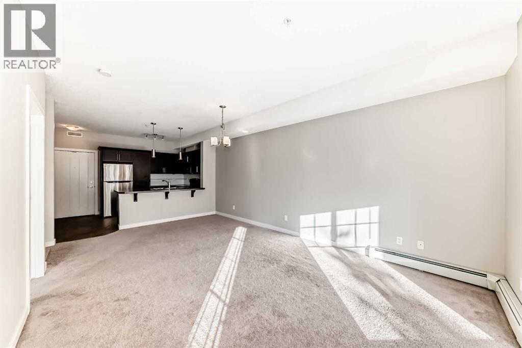 225, 20 Royal Oak Plaza Nw, Calgary, AB - Indoor